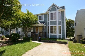 Building Photo - 687 Genessee St