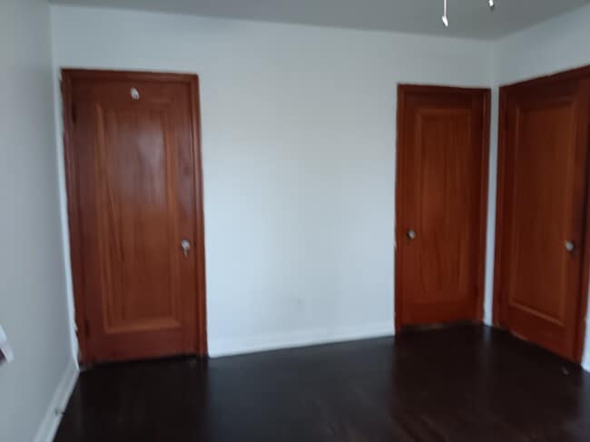 Building Photo - 4525 Roth Ave