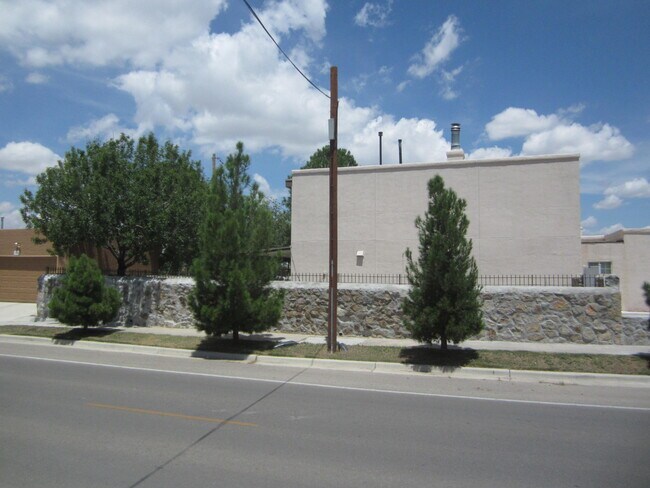Foto del edificio - 215 Mulberry Ave