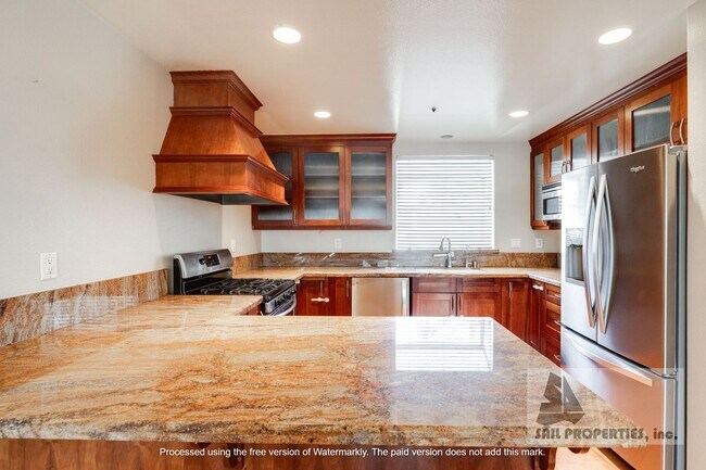 Foto del edificio - Welcome Home to Comfort and Convenience in...