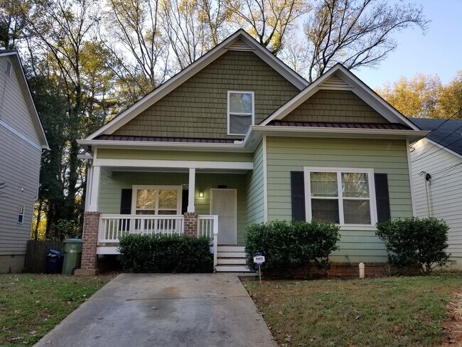 Foto del edificio - 1090 Gun Club Rd NW