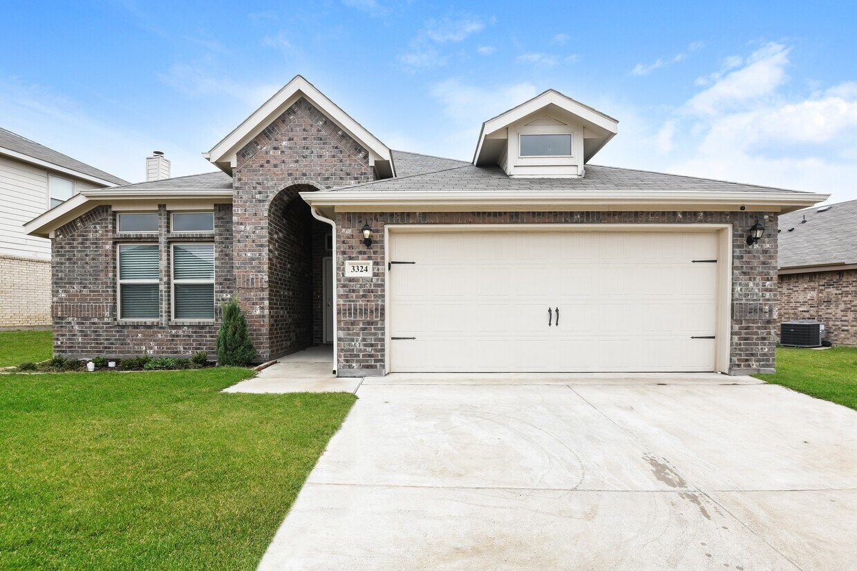 Primary Photo - 3324 Tobago Rd