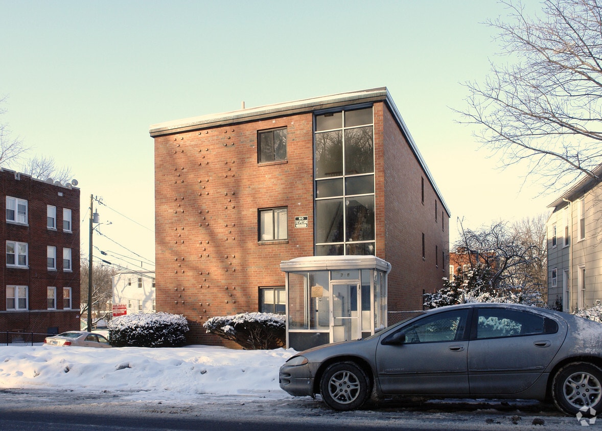 Building Photo - 315 Zion St