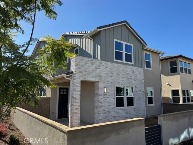 Building Photo - 245 Shoveler