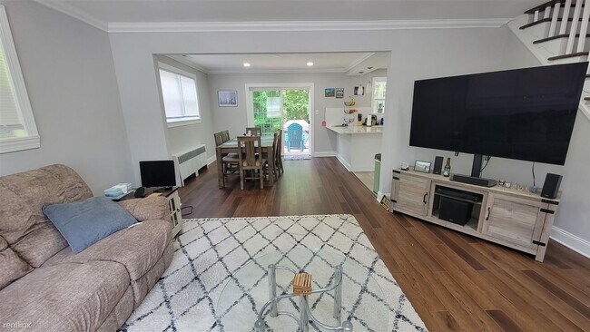 Building Photo - 3 br, 2.5 bath House - 309 Bryan Street