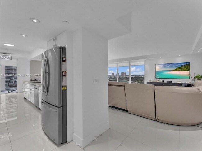 Foto del edificio - 19707 Turnberry Way