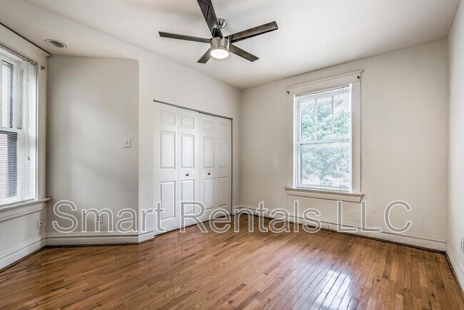 Foto del edificio - 1722 Waverly Pl