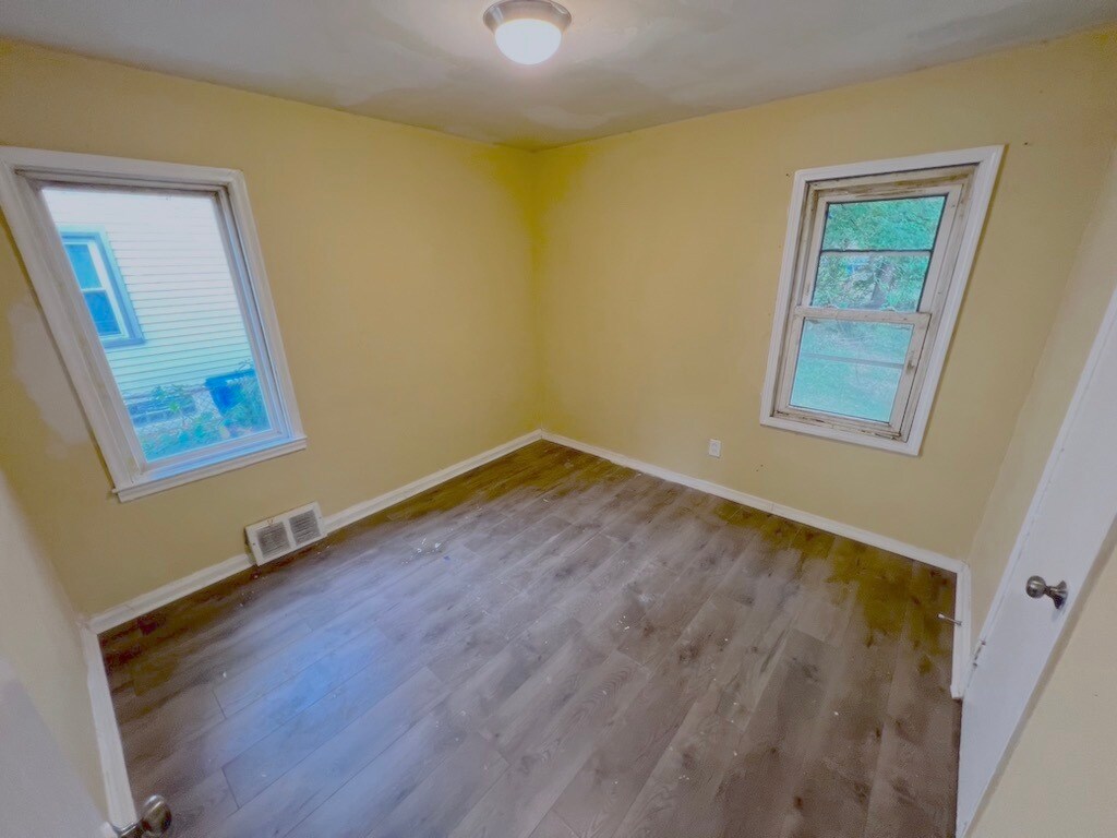 26973 Ross St, Inkster, MI 48141 House Rental in Inkster, MI