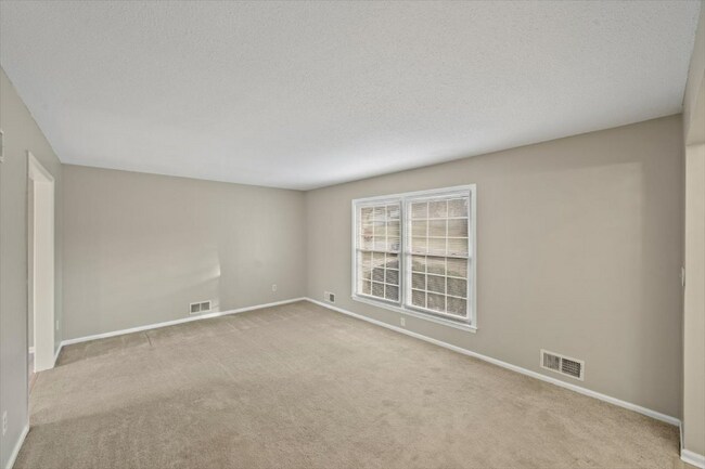 Building Photo - 11800 E 77th St