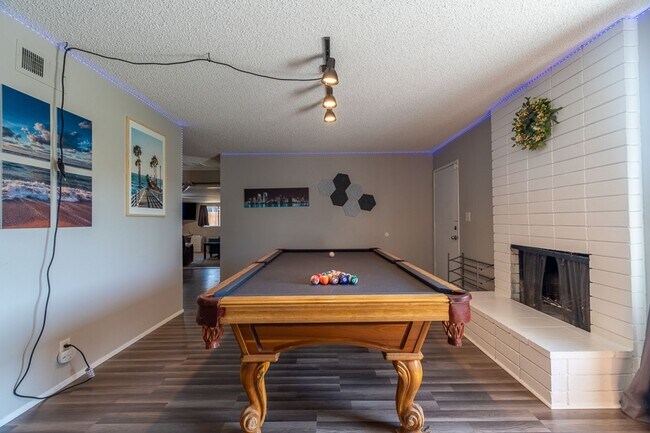 Foto del edificio - Furnished 4BR Oceanside Retreat w/ Pool Table, Home Gym & Utilities Included