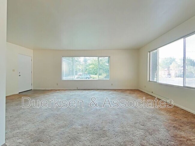 Foto del edificio - 845 NW 10th St