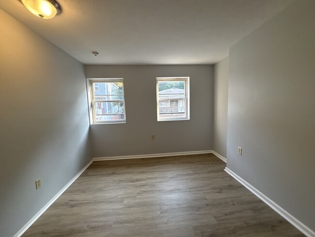 Building Photo - 1450 Fleming Ave