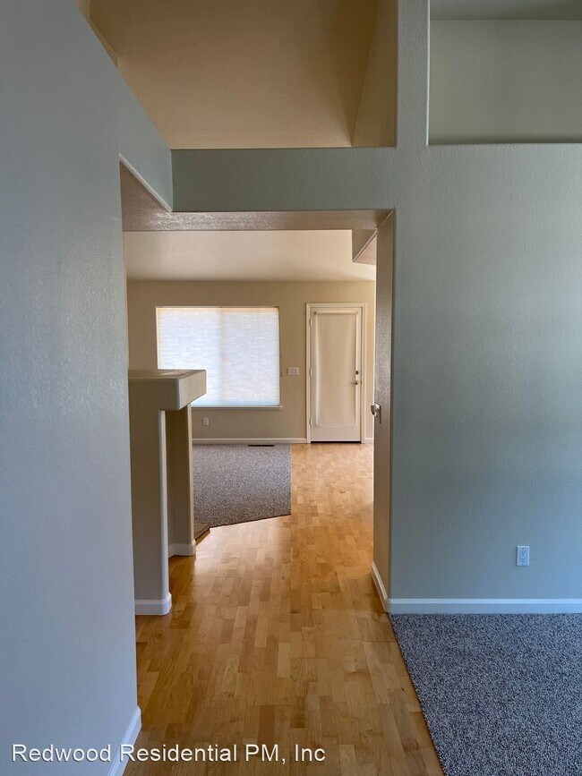 Building Photo - 3 br, 2 bath House - 805 Riesling Road