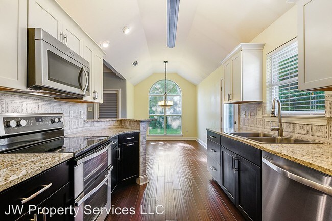 Building Photo - 3 br, 2 bath House - 1504 Hickory Street