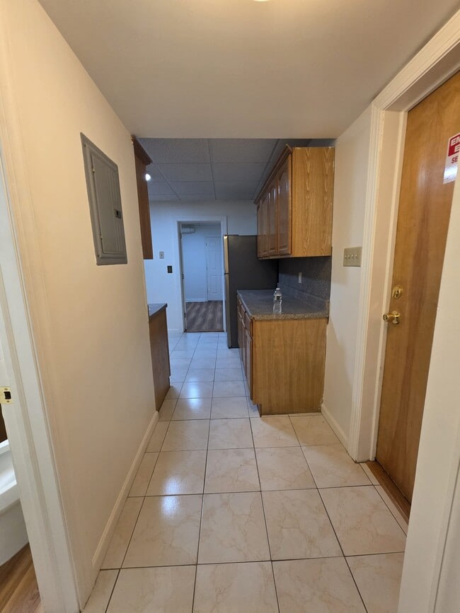 Building Photo - 179 W 48th St