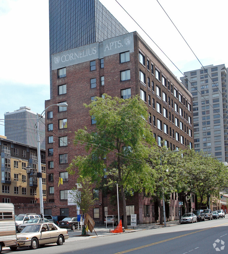 Apartments Near Cornelius