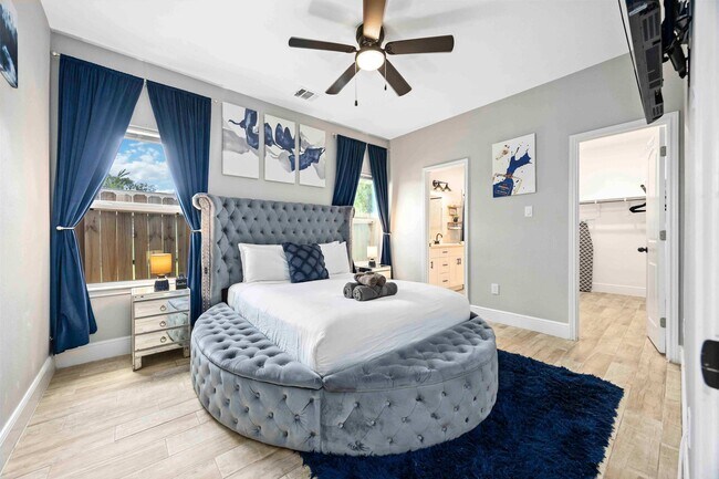 Foto del edificio - 8138 Bassett St