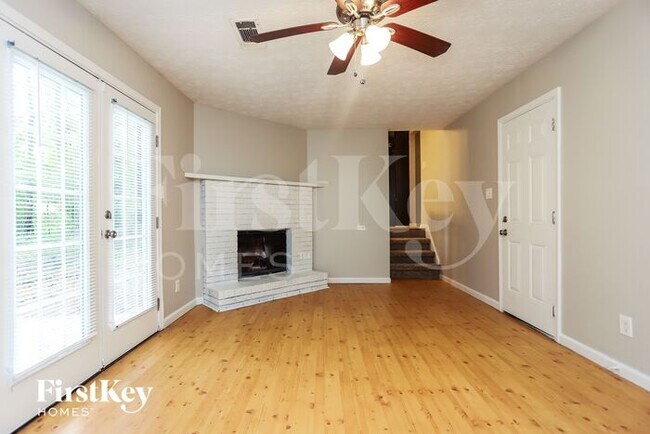 Foto del edificio - 3844 Chimney Stone Ct