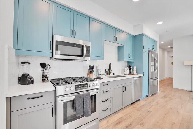 Foto del edificio - 3798 7th Ave