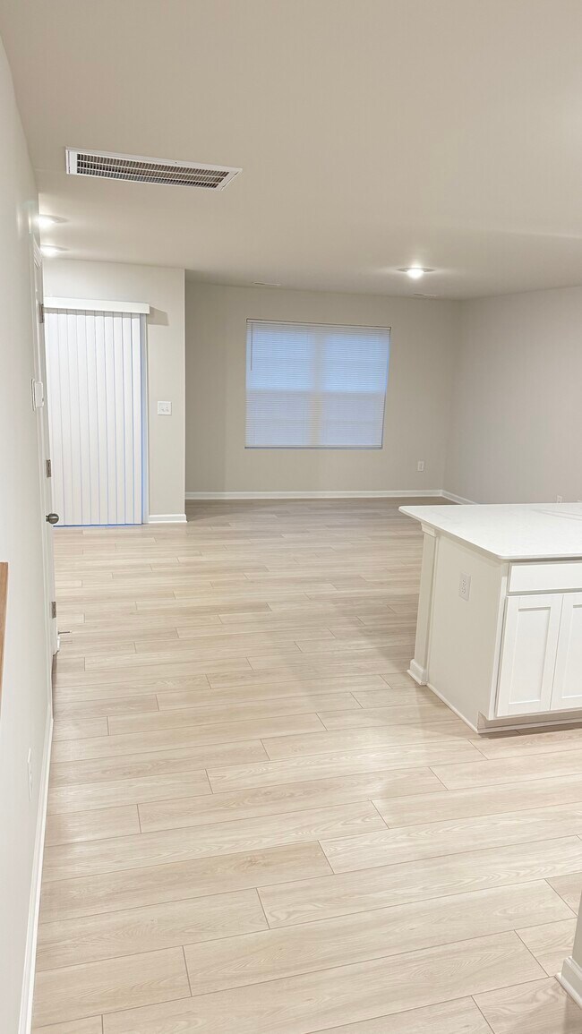 Foto del edificio - 729 Peyden Ln