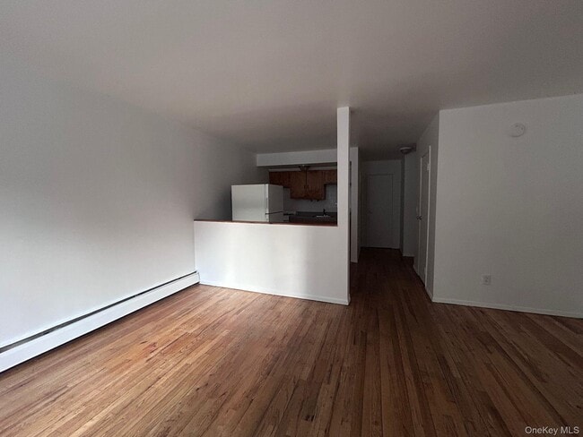 Foto del edificio - 89-17-89170 170th St
