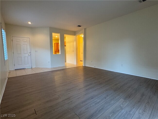 Building Photo - 3025 Seaford Peak Dr