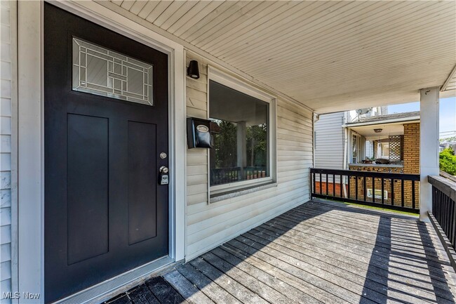 Building Photo - 17308 Grovewood Ave