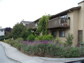 Building Photo - 117 Tiburon Ct