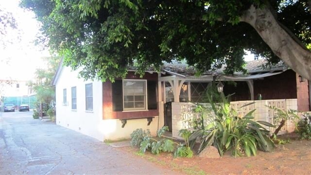 Building Photo - 4740 Ben Ave