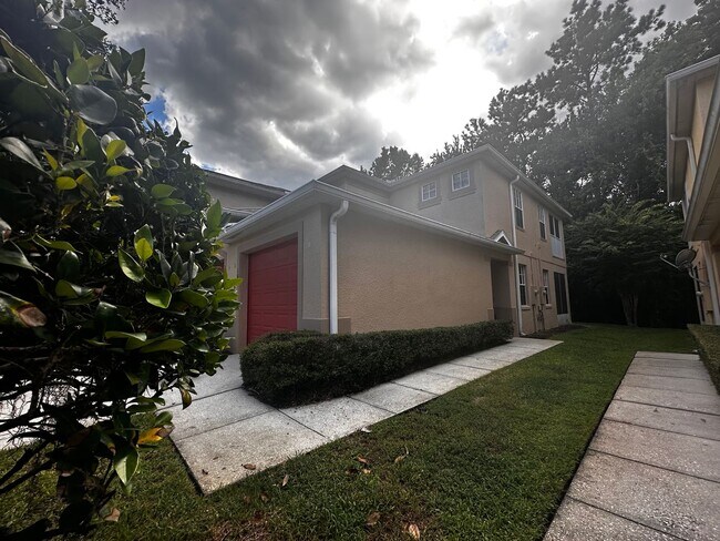 Foto del edificio - RIVER RUN COACH HOMES CONDO - 3BR/2BA - NE...