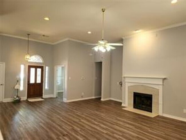 Foto del edificio - Beautiful 4/2/2 Great location!