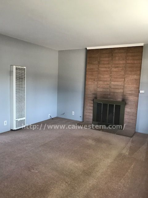 Building Photo - 453 Cypress Ave