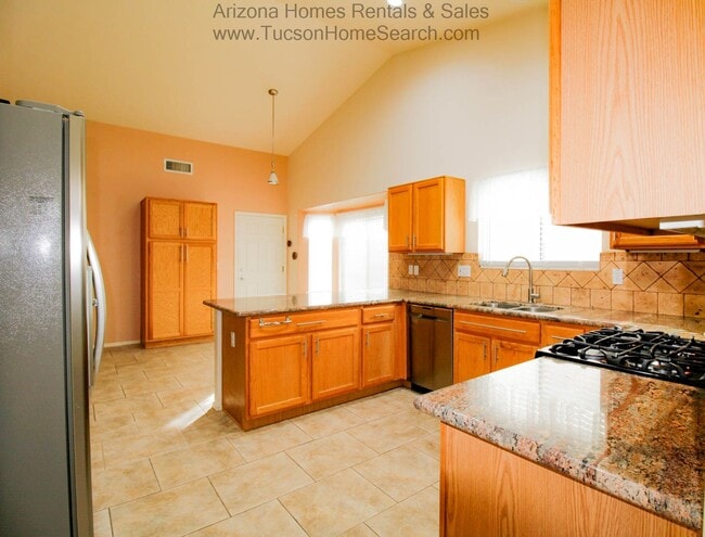 Building Photo - Arizona Homes Rentals and Sales