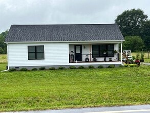 Building Photo - 208 Hogan Rd
