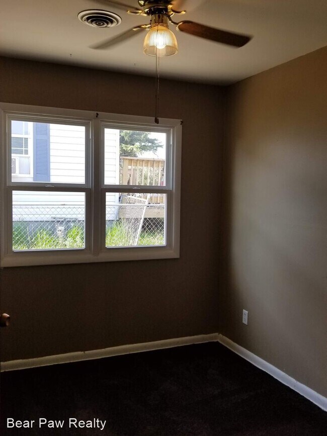 Foto del edificio - 3 br, 1 bath House - 3535 Pierce Ave