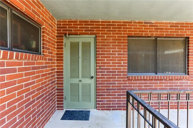 Foto del edificio - 91 Rumson Rd NE