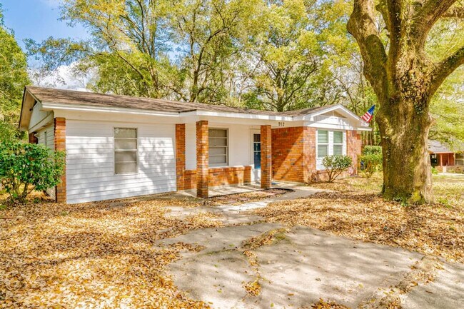 Foto del edificio - 912 Wendover Rd