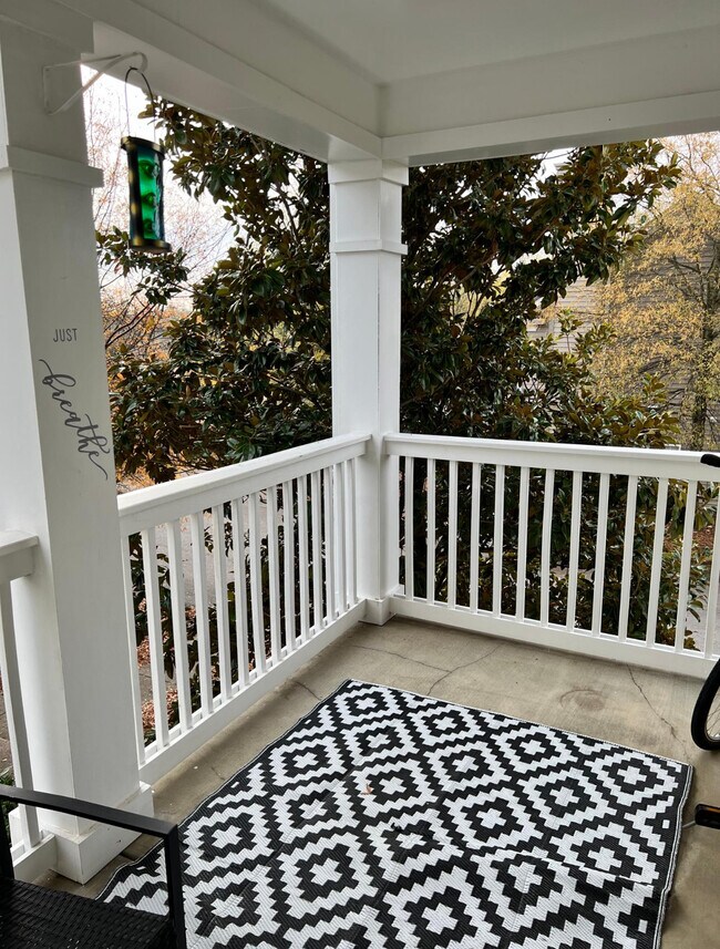 Foto del edificio - 4316 Summercrest Blvd
