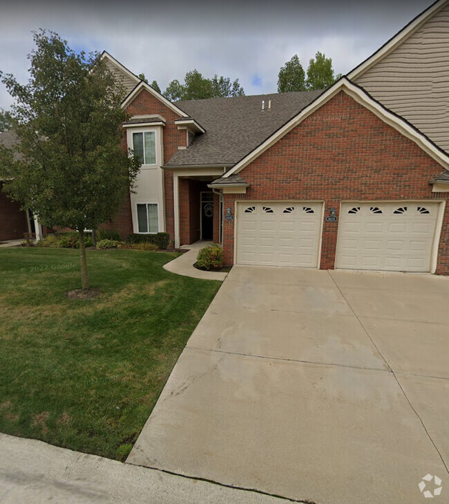 Building Photo - 14382 Shadywood Dr
