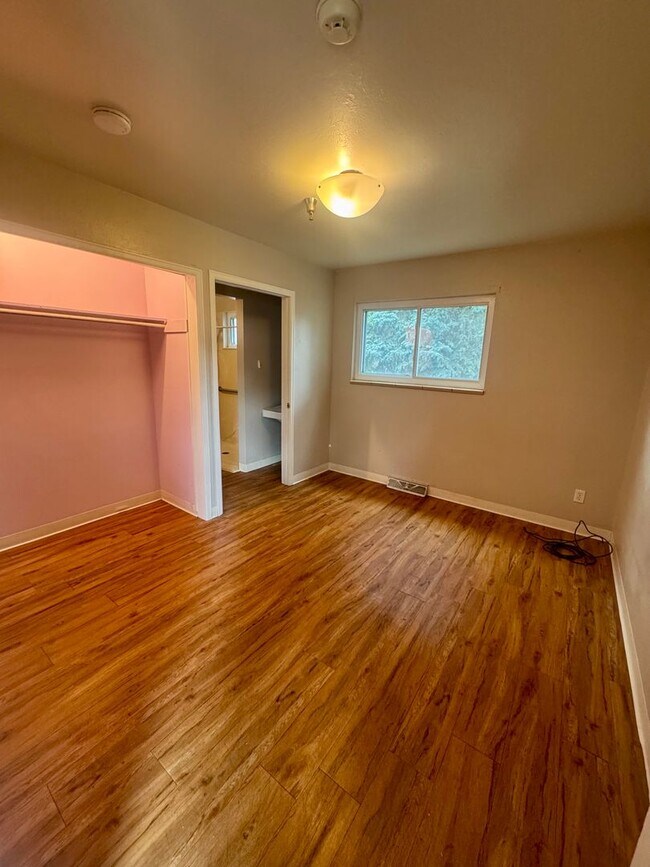 Foto del edificio - 5 bedroom Ranch home in North Colorado Spr...