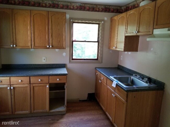 Building Photo - 2 br, 1 bath House - 208 Russie Ave A Unit A