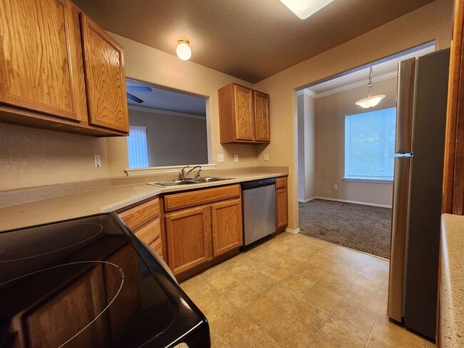 Building Photo - 3011 Mandalay Grove
