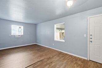 Building Photo - 6318 Laramie St