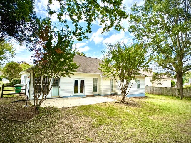 Building Photo - 12333 Old Prairie Rd