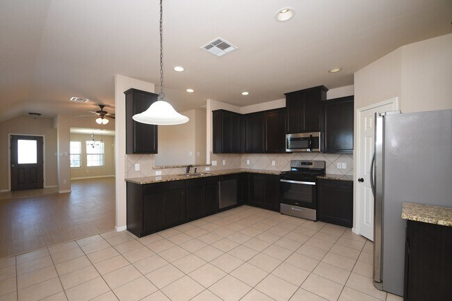 Foto del edificio - 10015 Bitternut Hickory Ln