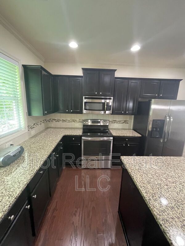 Building Photo - 3069 Turman Cir