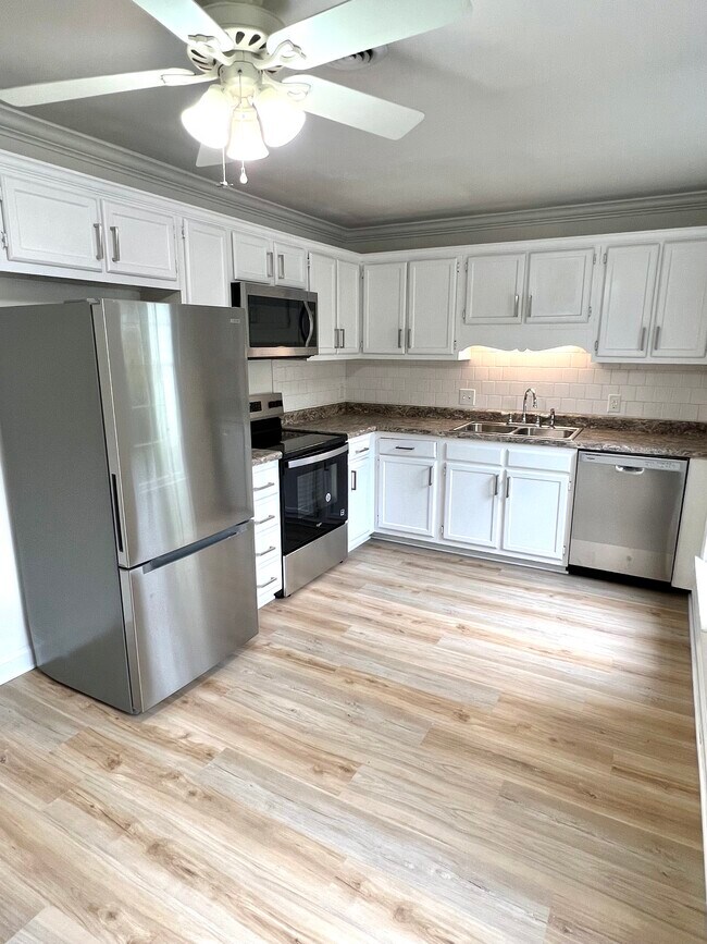 Building Photo - 4913 Marlin Ct