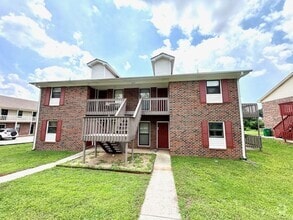 Building Photo - 4425 Bonnell Dr NW