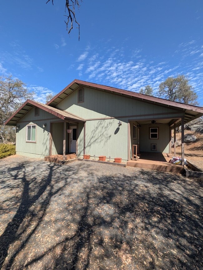 Building Photo - 35880 Sage Ln