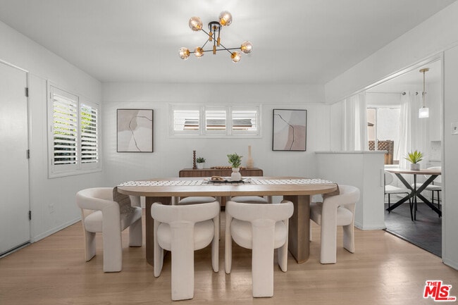 Foto del edificio - 6119 Goodland Ave